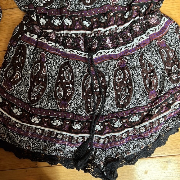 Forever21 romper - Picture 3 of 6